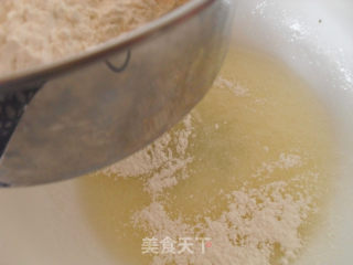 剩蛋白好去处——花生碎薄脆片的做法步骤：6