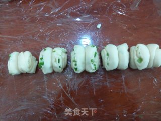 葱香花卷的做法步骤：13
