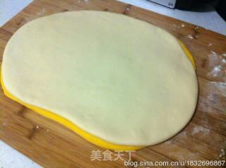金灿灿的双色南瓜豆沙包的做法步骤：6