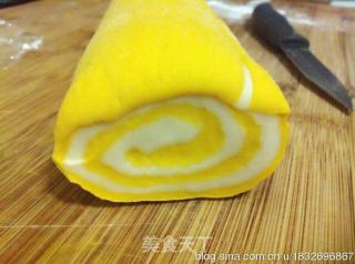金灿灿的双色南瓜豆沙包的做法步骤：7