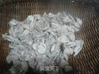 蒜瓣烧牛蛙的做法步骤：6