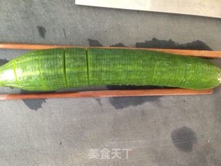 蓑衣黄瓜——夏季的开胃凉菜的做法步骤：1