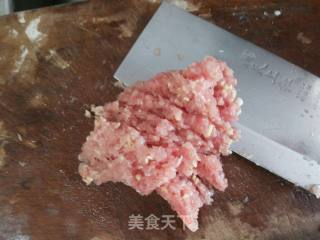 豆苗肉丸汤的做法步骤：2