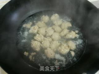 豆苗肉丸汤的做法步骤：7
