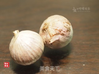 豆酱炒麻叶：餐桌上的防暑降温的做法步骤：3