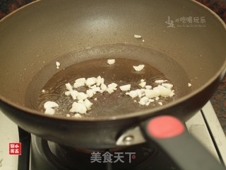 豆酱炒麻叶：餐桌上的防暑降温的做法步骤：8