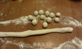 下雨天的安慰——芝麻小圆子的做法步骤：4