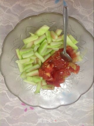 西瓜皮系列二------酸甜脆脆西瓜皮泡菜的做法步骤：2