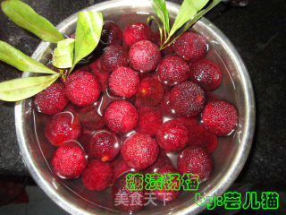 糖渍杨梅的做法步骤：1