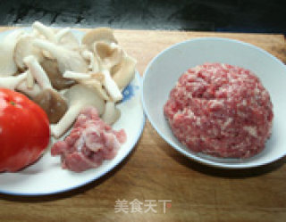 牛肉狮子头的做法步骤：1