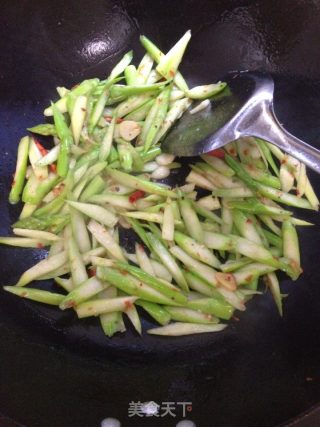 炒芦笋的做法步骤：8