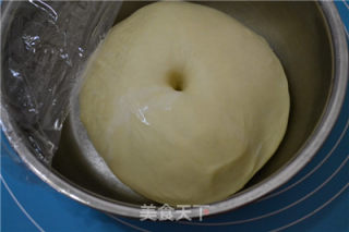 【奶油排包】的做法步骤：3