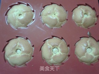 曲奇形状的海绵蛋糕的做法步骤：6