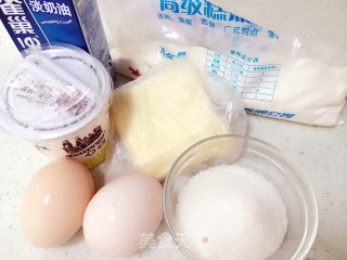 轻乳酪蛋糕的做法步骤：1