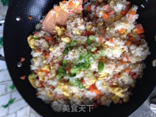 蔬菜蛋炒饭的做法步骤：3