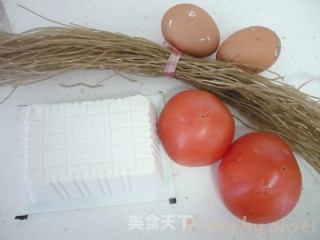 西红柿鸡蛋炖粉条的做法步骤：1
