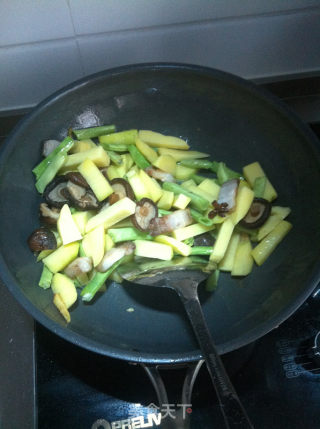 土豆炒肉的做法步骤：7