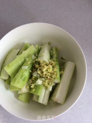 丝瓜炒蛋的做法步骤：3