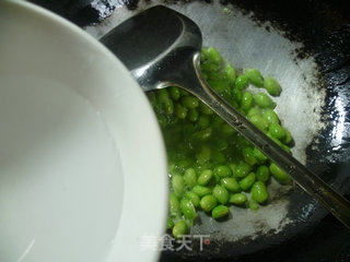 青椒榨菜炒毛豆的做法步骤：6