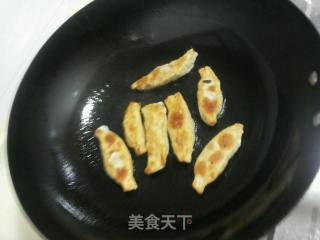 煎锅贴的做法步骤：7