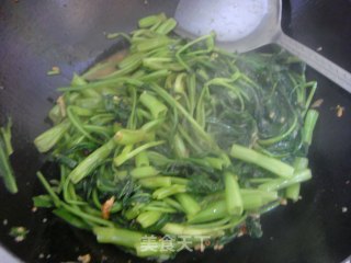 蒜蓉空心菜的做法步骤：5