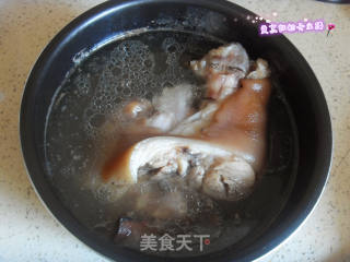 水晶肘子的做法步骤：5