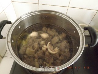 酸萝卜海带老鸭汤的做法步骤：5
