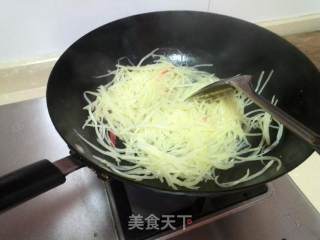醋溜土豆丝的做法步骤：3