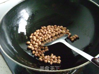 老醋花生的做法步骤：3