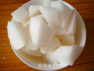 萝卜炖牛腩的做法步骤：2