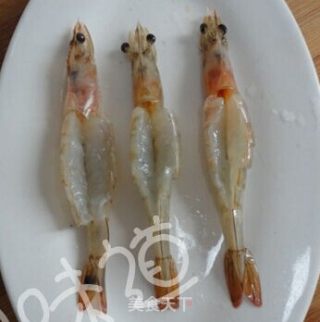 蒜蓉芝士烤虾的做法步骤：2