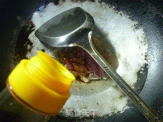 里脊肉香干炒双椒的做法步骤：5