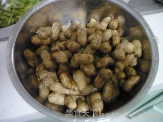 五香毛豆花生的做法步骤：1