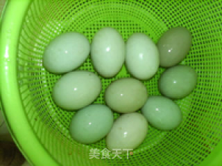 烧烤味咸鸭蛋的做法步骤：2