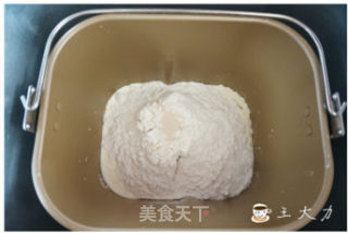 北海道吐司的做法步骤：1