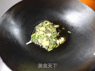 毛豆炒河虾的做法步骤：7