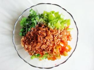 经典家常下饭菜——尖椒拌虾皮的做法步骤：5