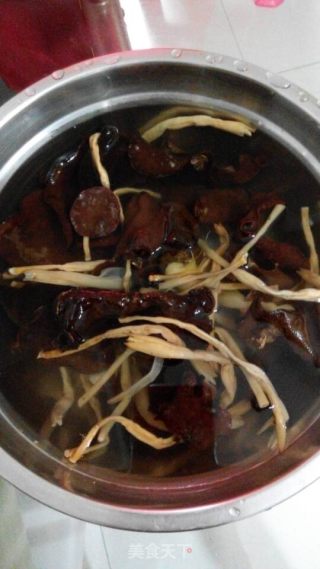 凉拌素菜的做法步骤：1