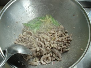木须肉丝的做法步骤：6