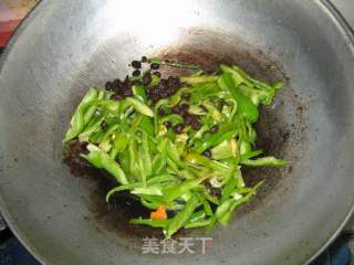 豆豉尖椒的做法步骤：4