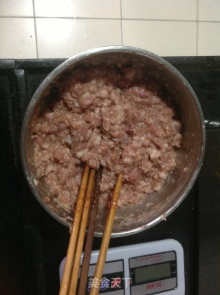 鲜肉包子的做法步骤：4