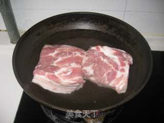 初级版红烧肉的做法步骤：2