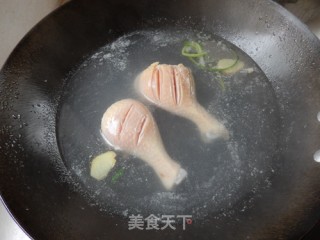 卤鸡腿面的做法步骤：4
