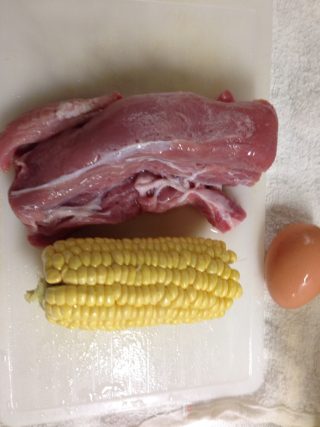 鸡蛋玉米羹的做法步骤：1