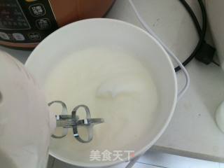 简单的戚风蛋糕的做法步骤：5