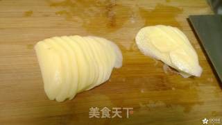 一个人的晚餐也可以很美味--酸辣土豆丝加南瓜红枣粥的做法步骤：1