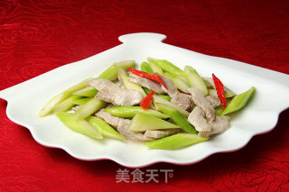 芦笋炒肉片的做法步骤：4