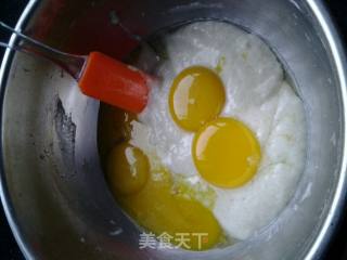 八寸戚风蛋糕的做法步骤：6