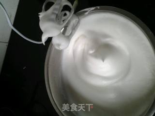 八寸戚风蛋糕的做法步骤：11
