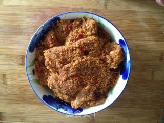 川味粉蒸排骨的做法步骤：7